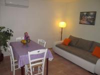 Posezení v ubytování Apartment Lukeni-2 by Interhome
