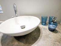 A bathroom at Apartment Holz by Interhome
