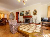 Televízia a/alebo spoločenská miestnosť v ubytovaní Holiday Home Tamas - SZA180 by Interhome