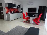 Kuchyňa alebo kuchynka v ubytovaní Sweet Home Apartman