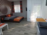 Posedenie v ubytovaní Sweet Home Apartman
