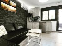Kuchyňa alebo kuchynka v ubytovaní Apartamentos Villa Serali Parking Gratis