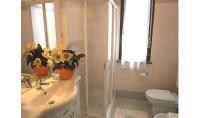 A bathroom at Condominio Quadrangolo-Gemini