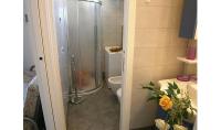 A bathroom at Condominio Quadrangolo-Gemini