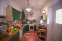 Kuchyňa alebo kuchynka v ubytovaní Quartano Paros Residence