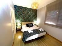 Postel nebo postele na pokoji v ubytování SeaHomes Vacations, FENALS BEACH&CHIC, pk, top apartment full equipped