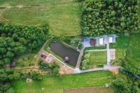 Príroda v okolí luxusného stanu