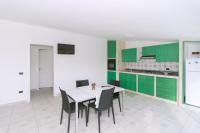 A kitchen or kitchenette at Brezza dell'Alento