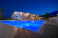 The swimming pool at or close to Brezza dell'Alento
