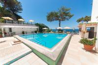 Hotel Villa Biancaの敷地内または近くにあるプール