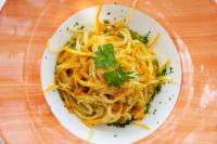 ホテルの敷地内または近くでの食事または食べ物