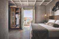 Posteľ alebo postele v izbe v ubytovaní Noon Beyond Accommodation
