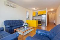 Kuchyňa alebo kuchynka v ubytovaní Apartments Tino