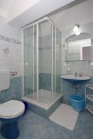 Kúpeľňa v ubytovaní Studio apartment in Pisak with sea view, terrace, air conditioning, WiFi 153-30