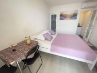 Posteľ alebo postele v izbe v ubytovaní Apartments in Dramalj 42059