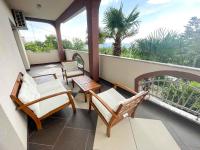 Balkón alebo terasa v ubytovaní Apartment in Crikvenica 42248