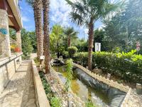 Vonkajšia záhrada v ubytovaní Apartment in Crikvenica 42248