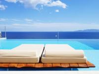 Bazén v ubytovaní Villa Kalypso Infinity Pool Villa alebo v jeho blízkosti