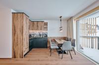 A kitchen or kitchenette at 1400 FlexenLodge