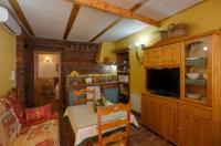 Una cocina o zona de cocina en Casas Rurales Carroyosa del Jerte