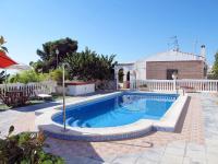 Bazén v ubytovaní Holiday Home El Pino by Interhome alebo v jeho blízkosti