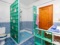 Kúpeľňa v ubytovaní Holiday Home El Pino by Interhome