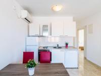 Kuchyňa alebo kuchynka v ubytovaní Apartment Villa 2 Pools-3 by Interhome