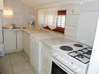 Kuchyň nebo kuchyňský kout v ubytování Apartment Margita by Interhome