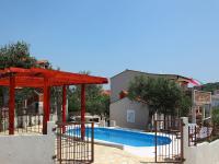 Bazén v ubytovaní Holiday Home Vinka by Interhome alebo v jeho blízkosti
