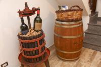 Nápoje v ubytovaní Wine House (by Vacation Service)
