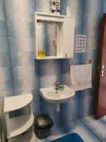 Kúpeľňa v ubytovaní Apartments Doris i Iris