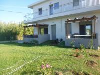 Vonkajšia záhrada v ubytovaní SEA BREEZE APARTMENTS