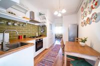 Kuchyňa alebo kuchynka v ubytovaní Cozy apartment in Budapest near Gellért Hill