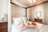 Posteľ alebo postele v izbe v ubytovaní Maison Downtown Luxury Apartments!