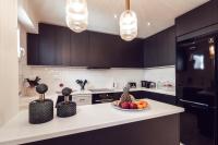 Kuchyňa alebo kuchynka v ubytovaní Maison Downtown Luxury Apartments!