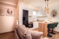 Kuchyňa alebo kuchynka v ubytovaní Maison Downtown Luxury Apartments!