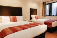 Best Western Bradford Guide Post Hotelにあるベッド