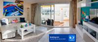 Posezení v ubytování Puerto Marina luxury apartment with sea views