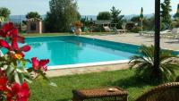Bazén v ubytovaní Agriturismo I Romiti alebo v jeho blízkosti