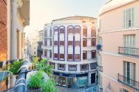 The building in which Az apartmant is located