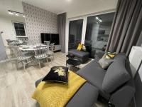 Posedenie v ubytovaní Całkowicie nowy Apartament przy plaży