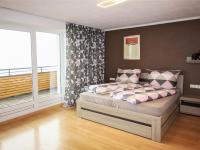 Łóżko lub łóżka w pokoju w obiekcie Apartment Aktiv-3 by Interhome