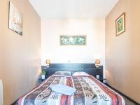 Posteľ alebo postele v izbe v ubytovaní Apartment Port Salins by Interhome