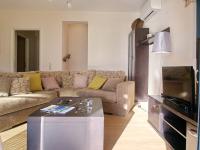 Kuchyňa alebo kuchynka v ubytovaní Villa Anna Maria Rock Beach Pure Luxury