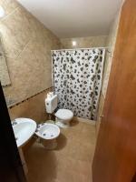 Hotel Nuevo Caminoにあるバスルーム