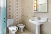 A bathroom at Paco House