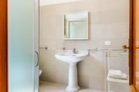 A bathroom at Paco House