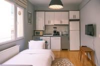 A kitchen or kitchenette at No 8 Galata