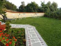 Vonkajšia záhrada v ubytovaní HELIANTHOS VILLA - APARTMENT No1