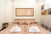A bed or beds in a room at Ca' Longhi